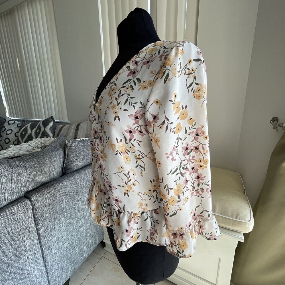 Sienna Sky Women's Size S Floral Blouse Lightweight Ruffle Top - Picture 4 of 8
